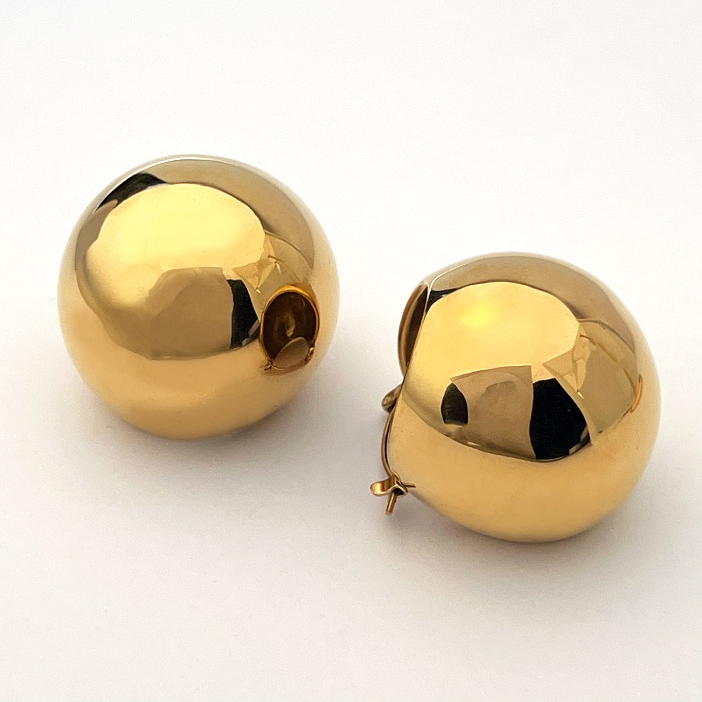 BEHI ERIKA EARRING