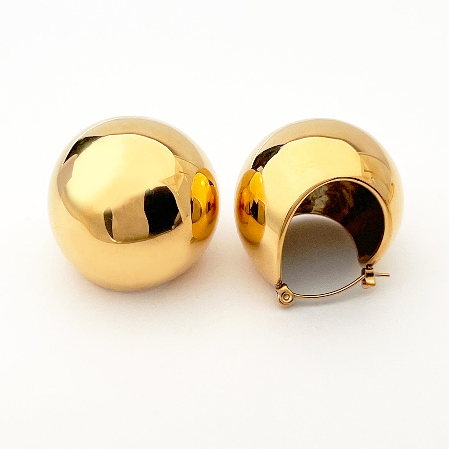 BEHI ERIKA EARRING