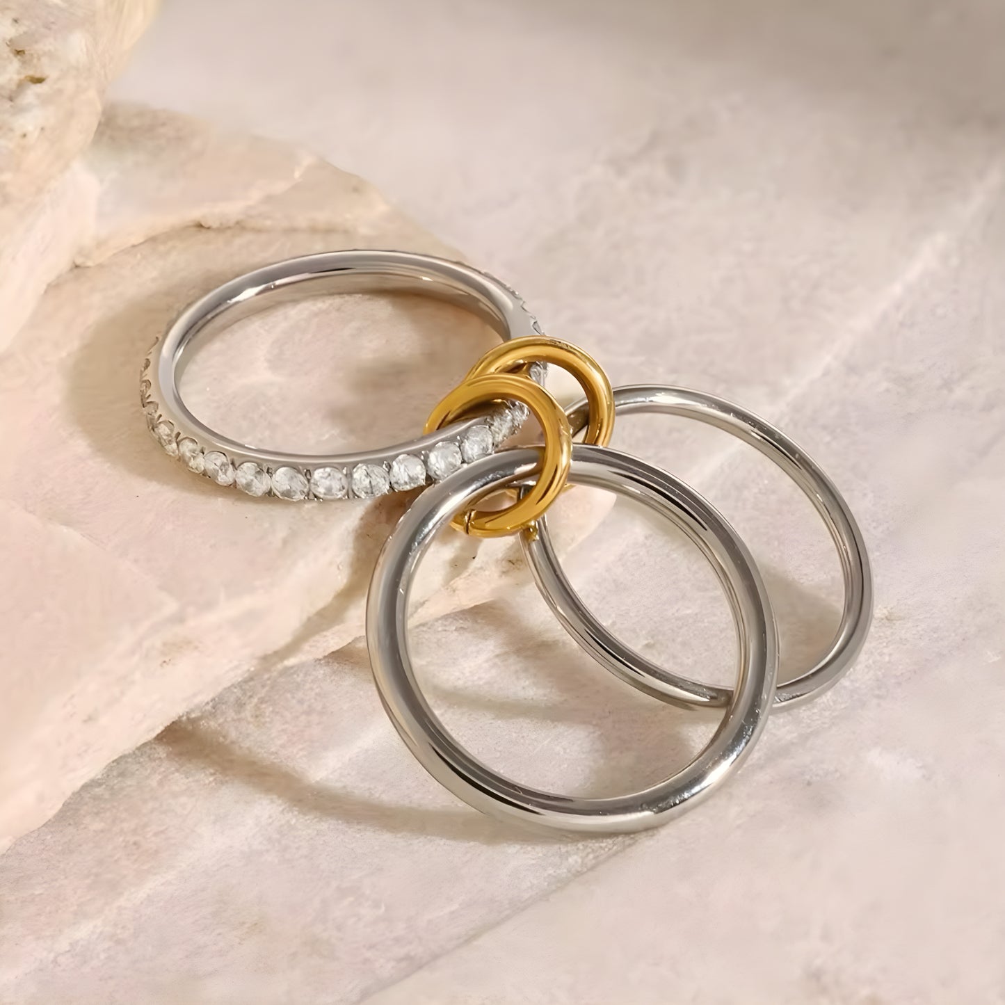 ANELLO BEHI CARLITA