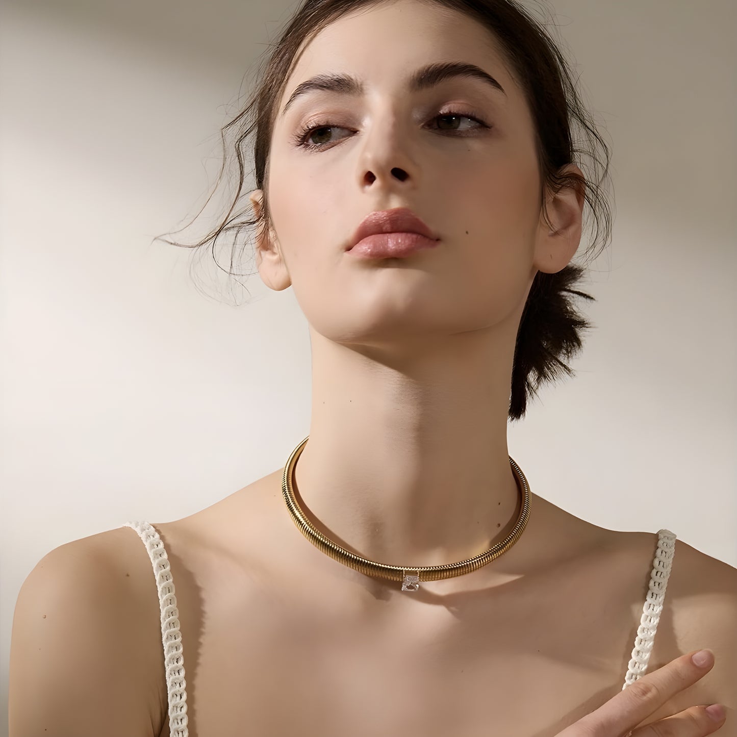 BEHI BEATRIZ CHOKER