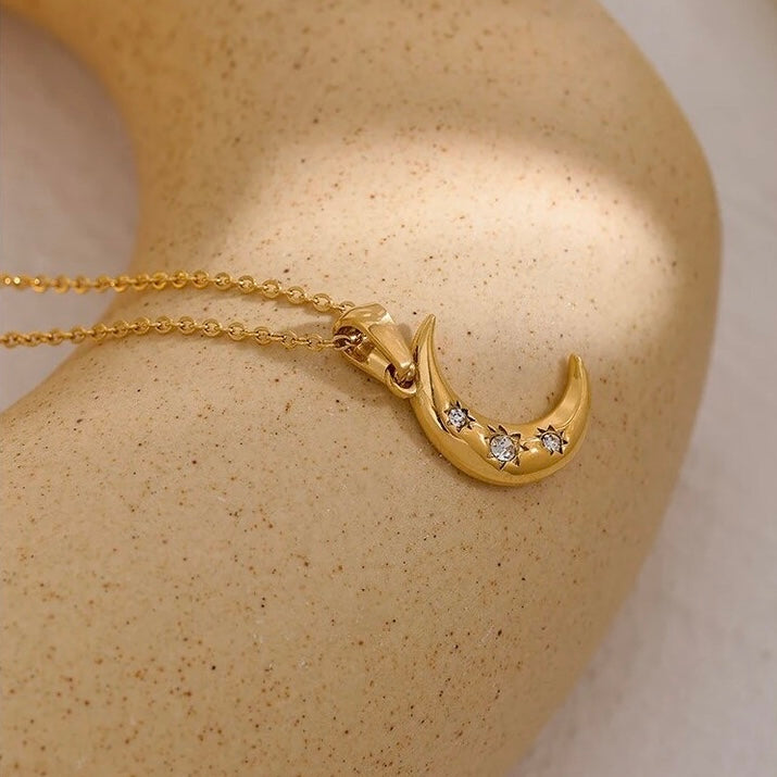 COLLAR BEHI LOVE MOON