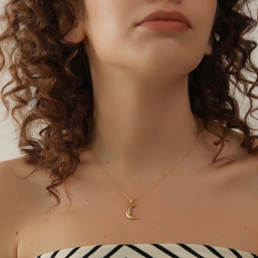 COLLAR BEHI LOVE MOON