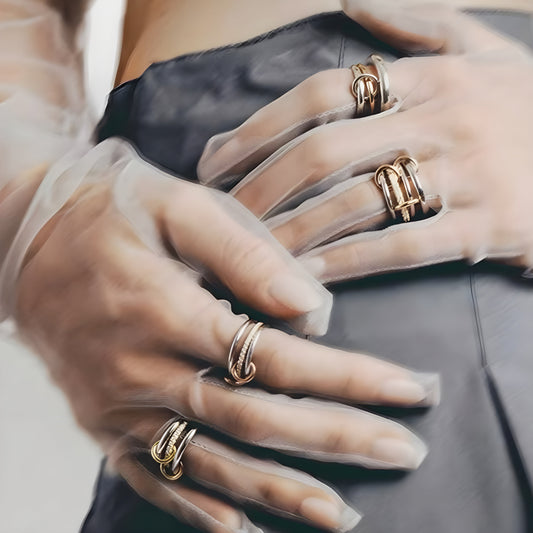Jewelry Trends 2025: Linked Rings, Mixed Metals, and Everyday Luxury