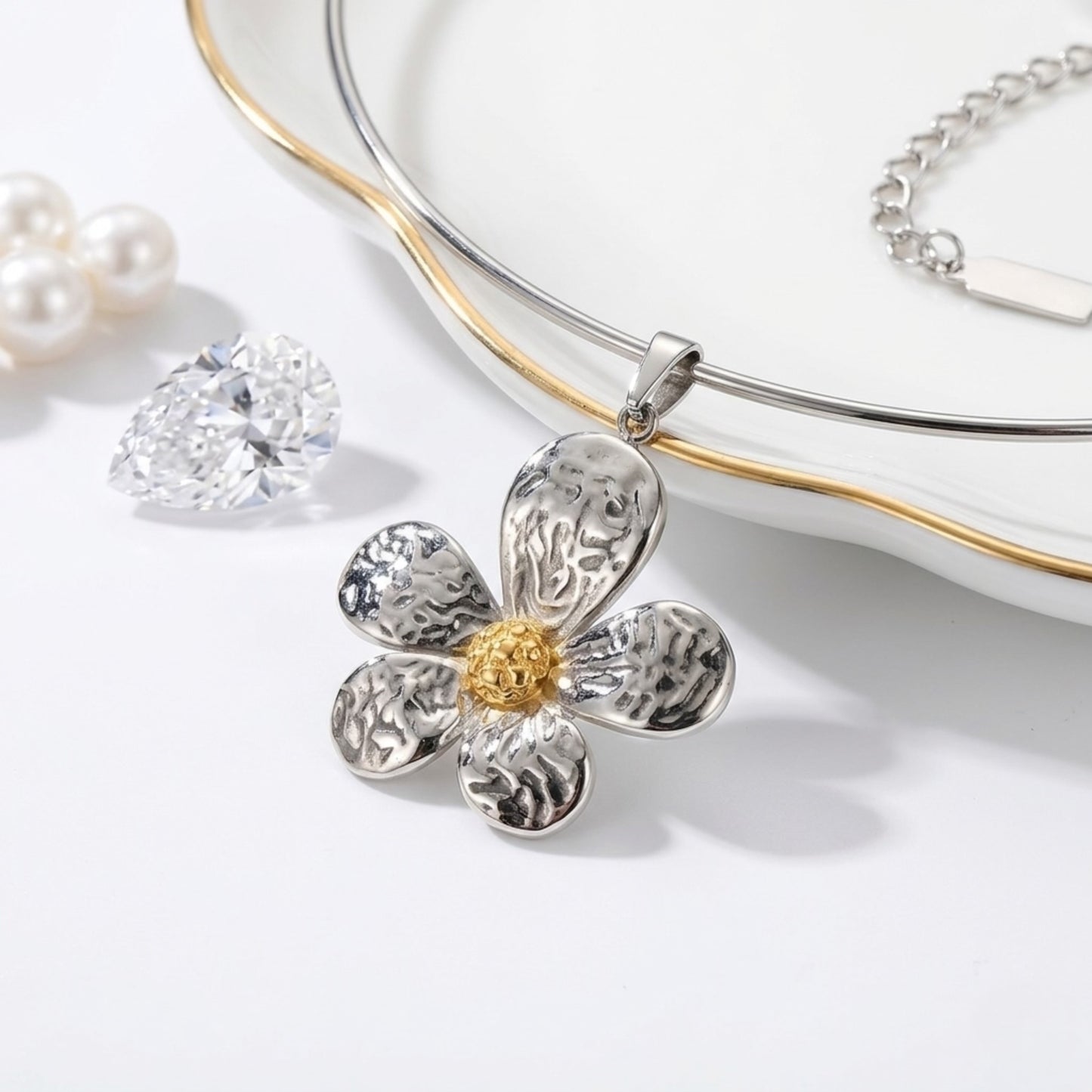 Bloom Choker