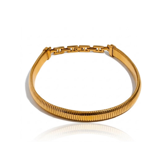Almond Choker