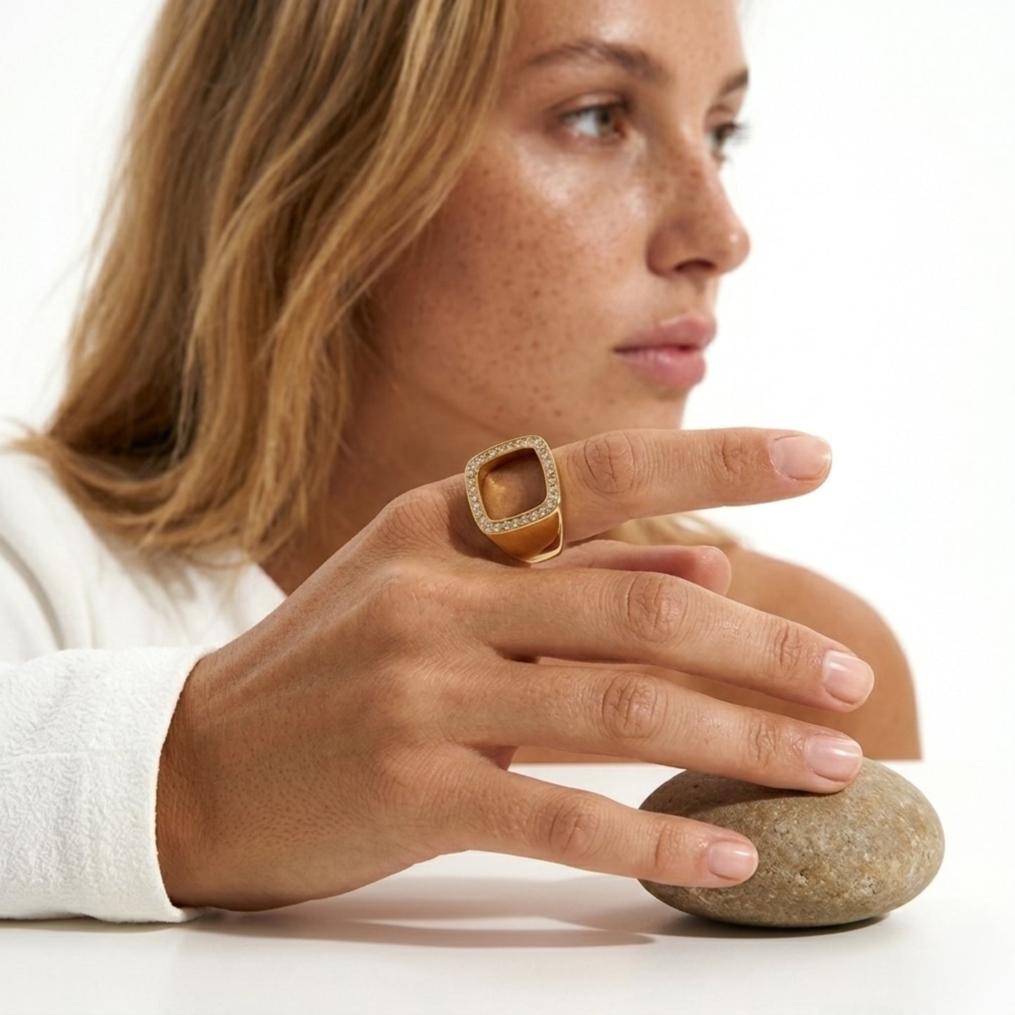 Anello Pilar
