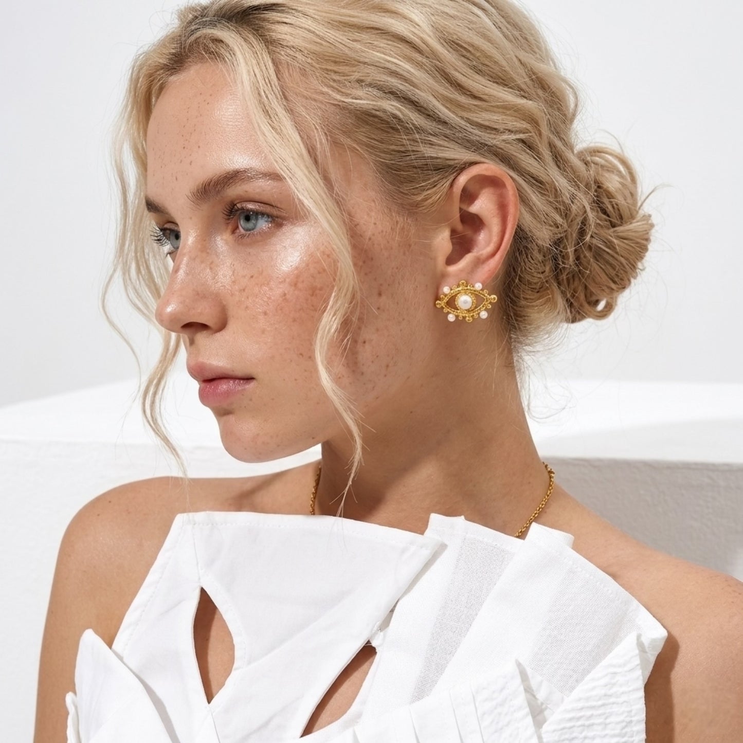 PENDIENTES DE PIN BEHI REBECCA