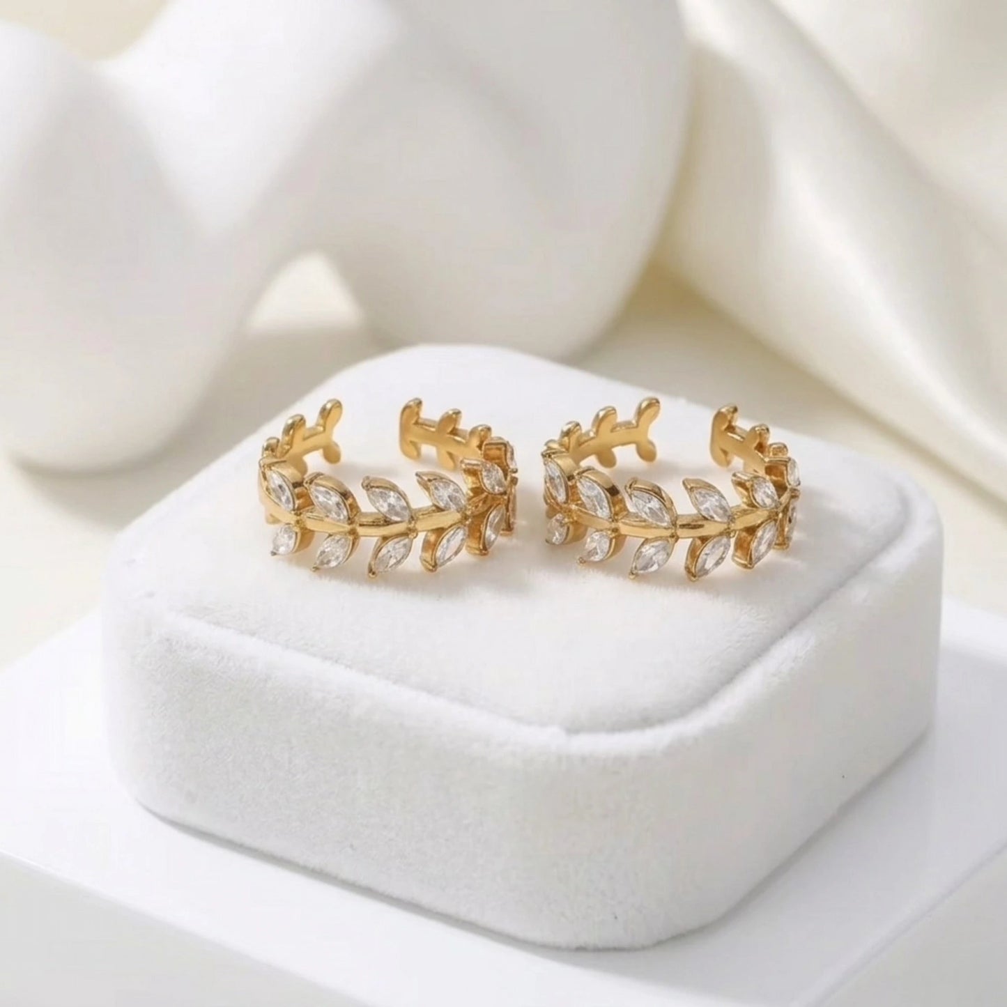 Lively Ring