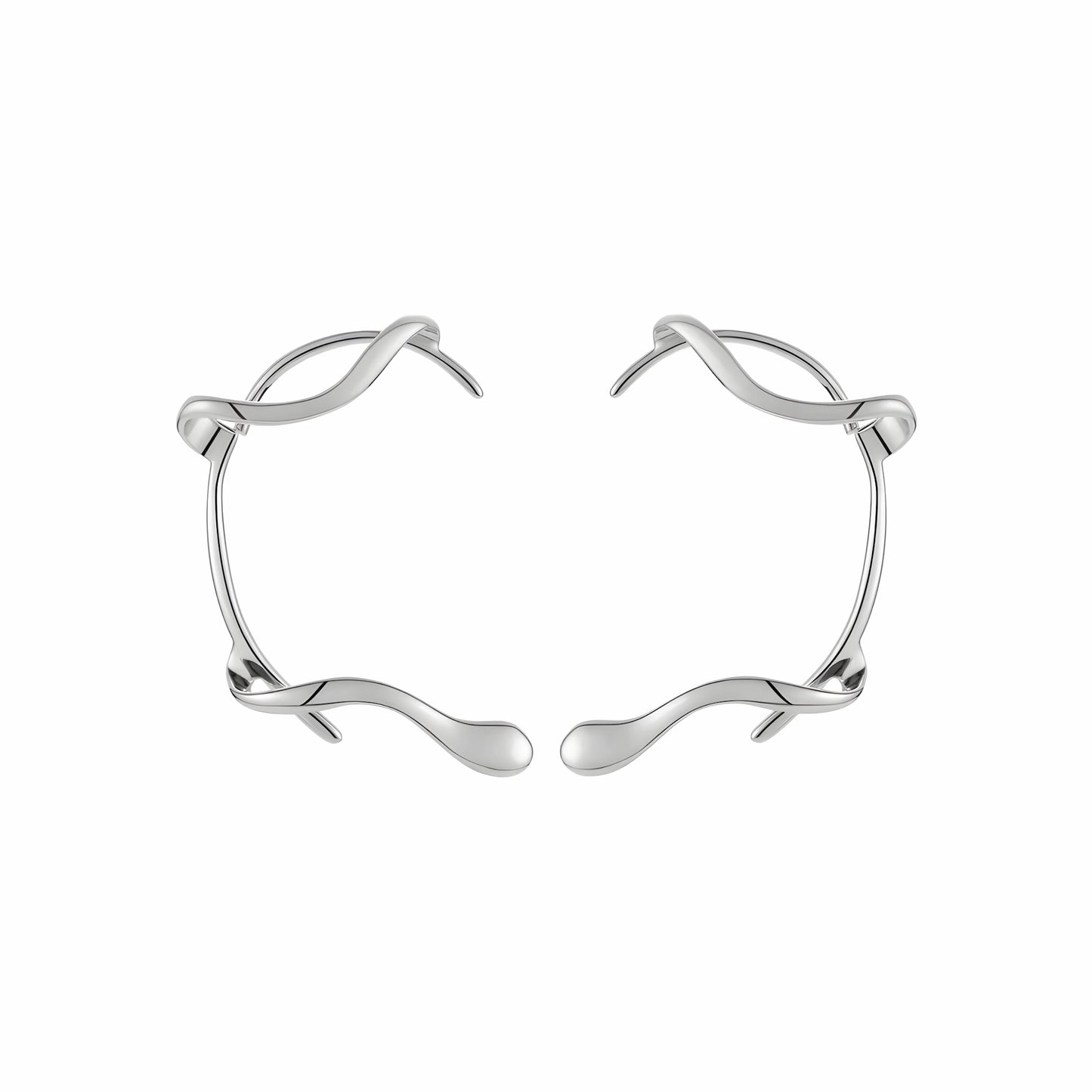 Close-up BEHI MILANO Afrodite Ear Cuffs silver — sculptural wrap shape detail, tarnish-free PVD coating, no-piercing earring