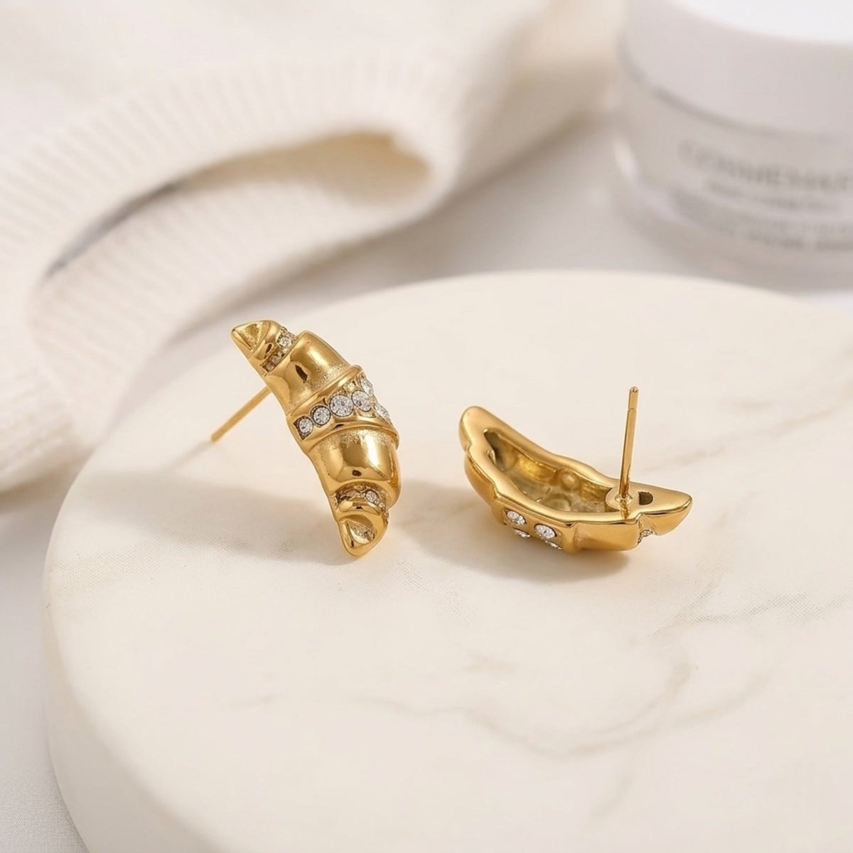 BEHI MILANO Aris Earrings — detailed back view showing earring posts and curved croissant geometry