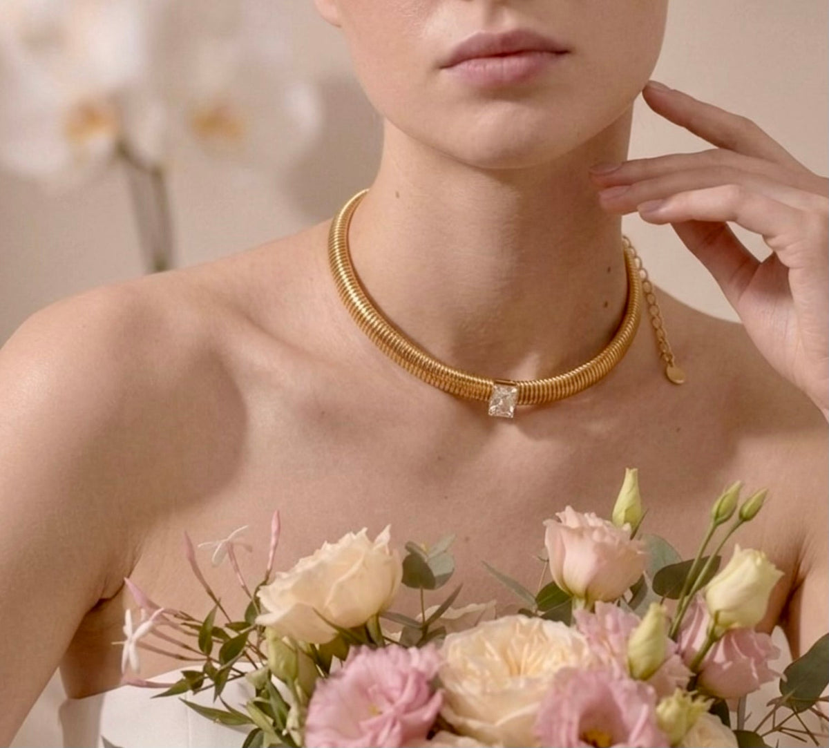 BEHI MILANO Beatriz Choker — bride in wedding dress wearing elegant gold solitaire stone choker