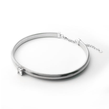 BEHI MILANO Beatriz Choker in Silver — angled shot of silver ribbed band and central gemstone