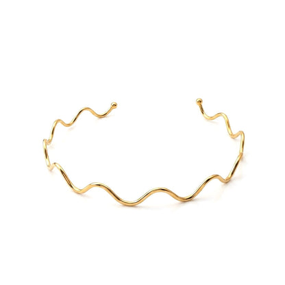 BEHI MILANO Carla Choker — 18k gold-plated open wire wavy neck collar on white background