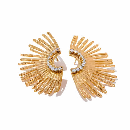 BEHI MILANO Indigamond Earrings — 18k gold textured sunburst fan stud earrings with cubic zirconia on white background