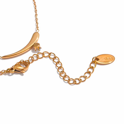 BEHI MILANO Lena Necklace — gold extension chain and lobster clasp detail view