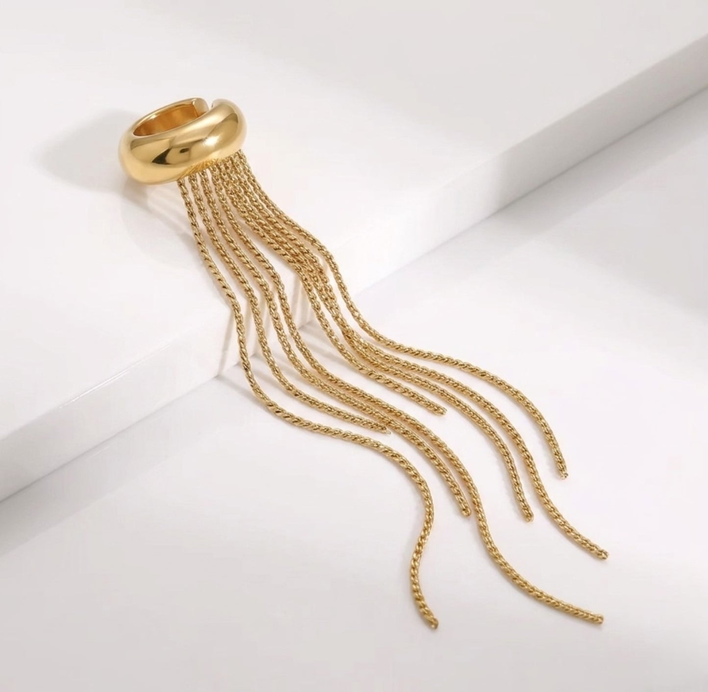 Iskra Ear Cuff
